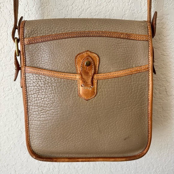 Vintage DOONEY & BOURKE Crossbody Bag Taupe USA MADE (L 8" x W 3" x H 9") - Picture 4 of 13